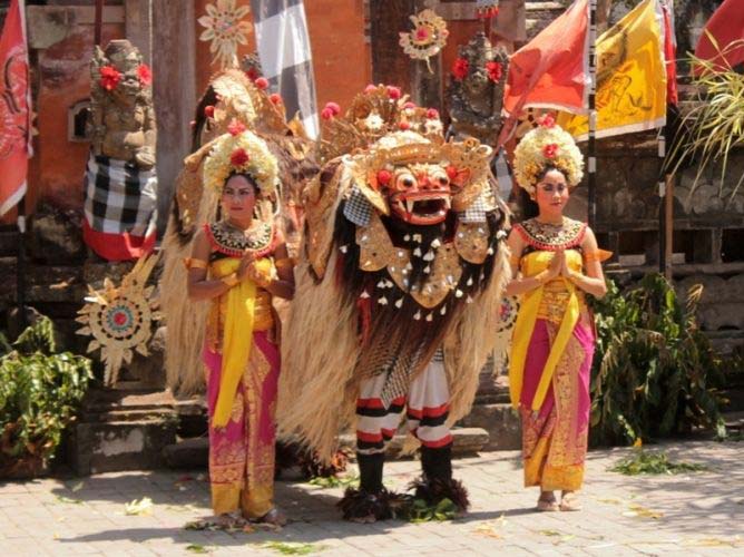 Barong-Bali-1.jpg