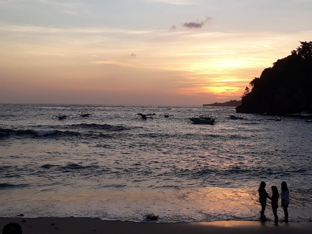Coucher_de_soleil_Nusa_Penida.jpg