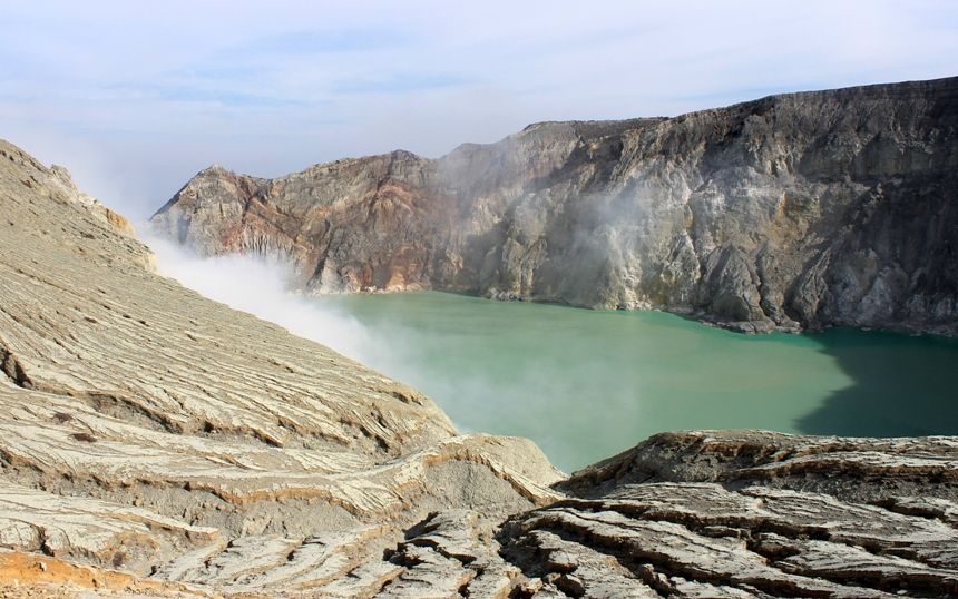 Kawah-Ijen.jpg
