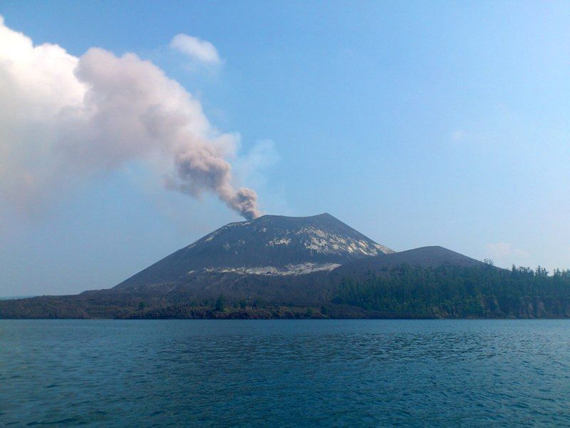Krakatau-1.jpg