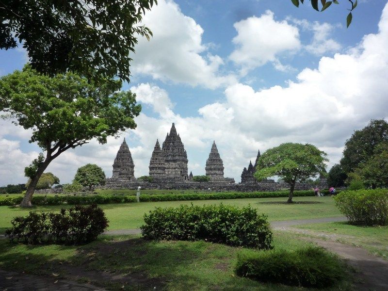Prambanan-Java-1.jpg